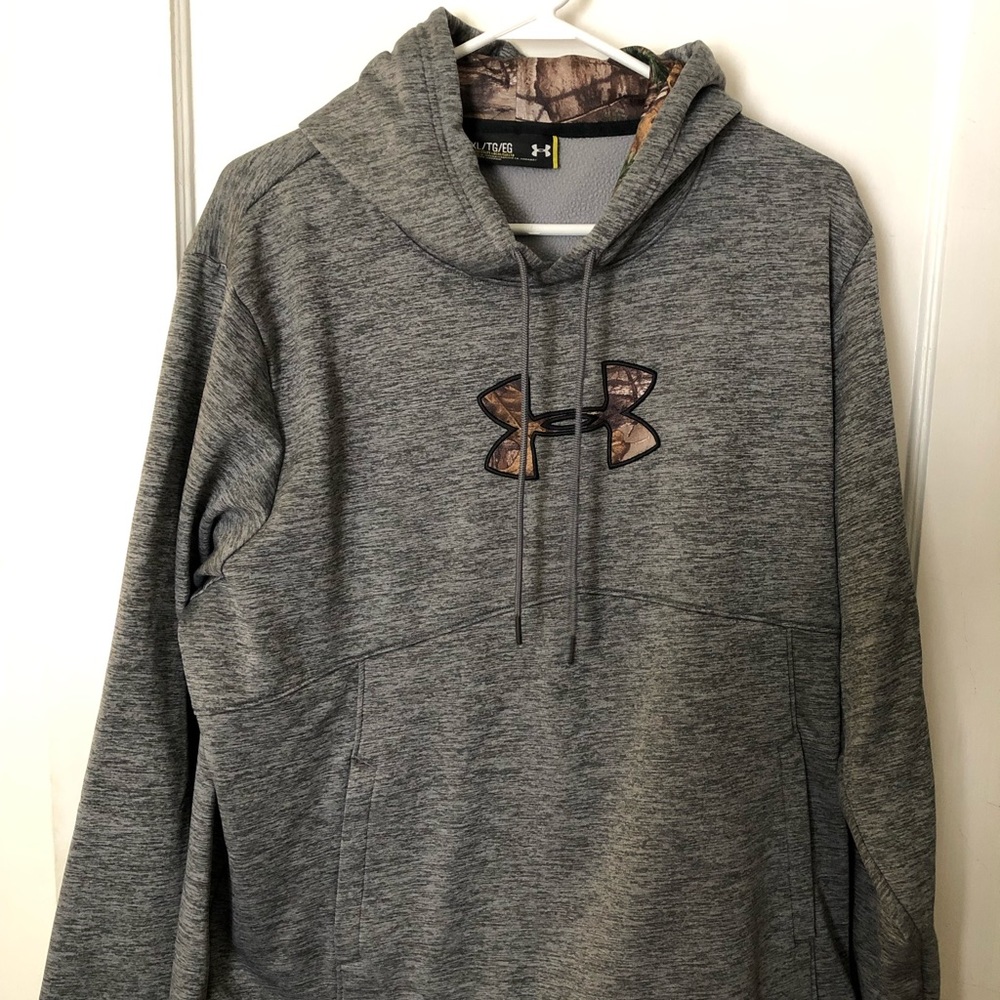 Men’s Under Armour Sweatshirt